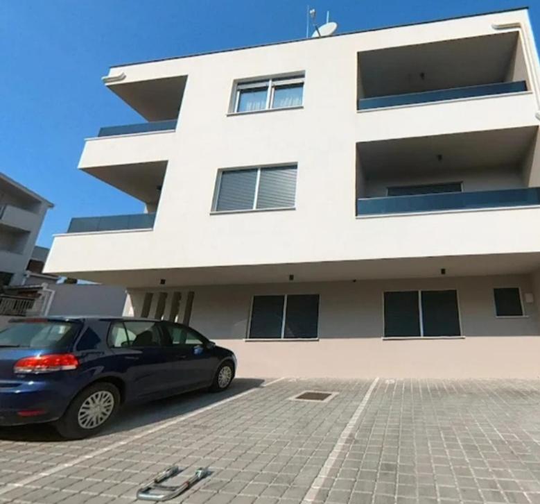 New Apartman P & B Apartment Trogir Exterior photo